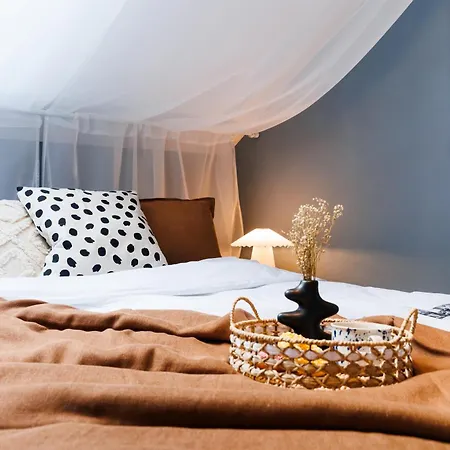 Heart Strings With Terrace 290 Mbps Old Town Apartment *