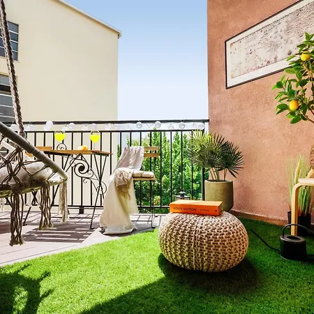 Heart Strings With Terrace 290 Mbps Old Town