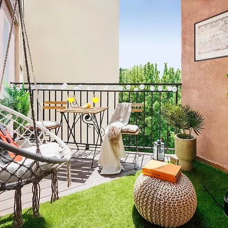 Heart Strings With Terrace 290 Mbps Old Town